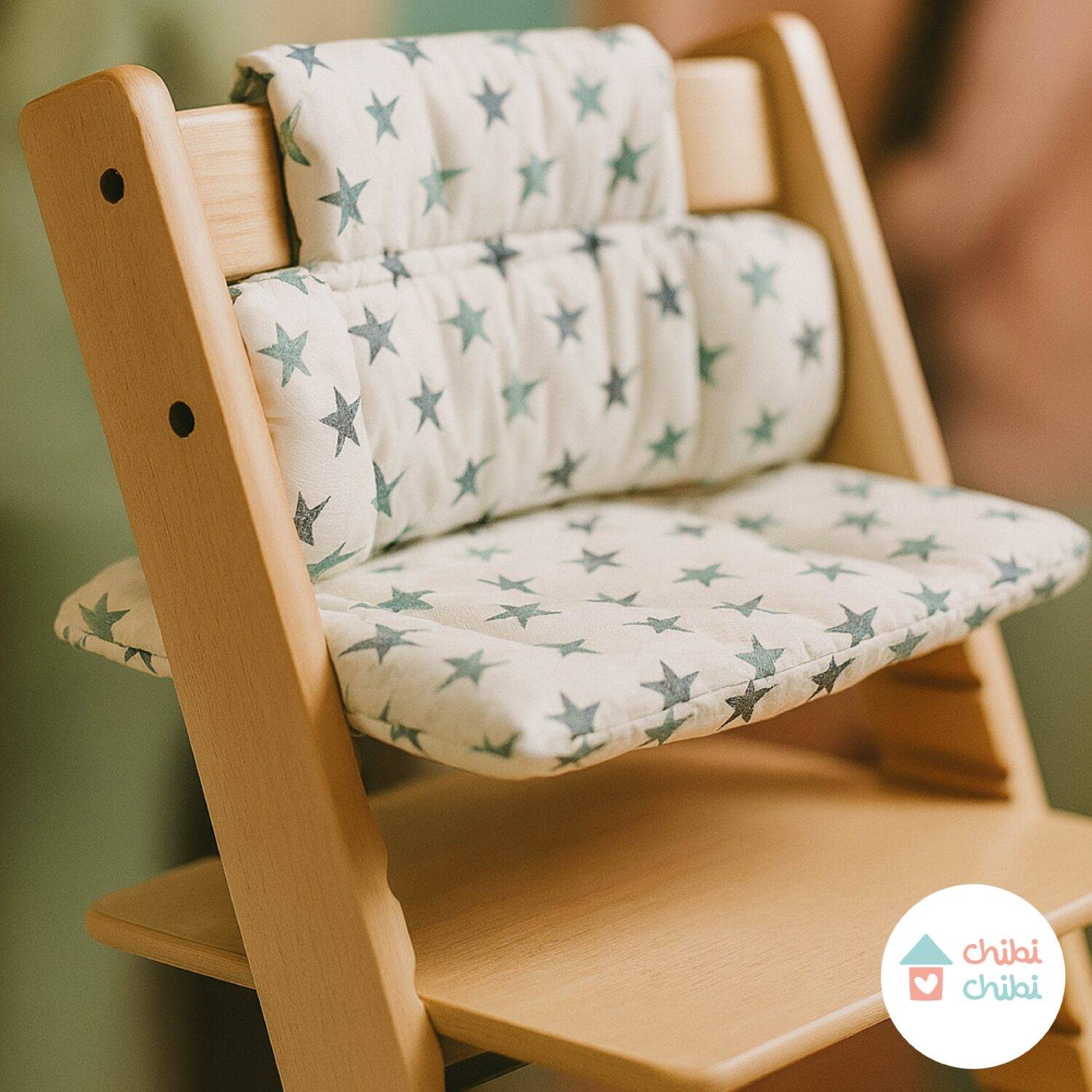 cojin estrellas con logo-01